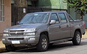 Huanghai Plutus 2.4 Crew Cab 2013.jpg