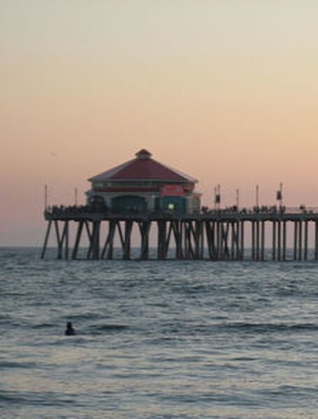 Image: Huntington Pier Terminus (cropped)