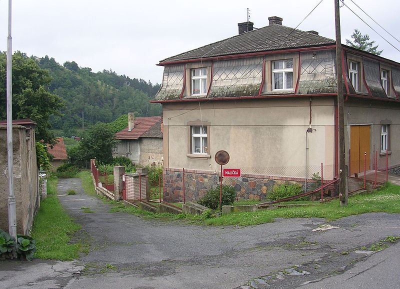 File:Husinec, Maličká.jpg