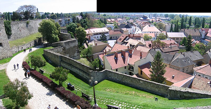 File:IMG 0463-0464 - Hungary, Eger - Citadel.JPG