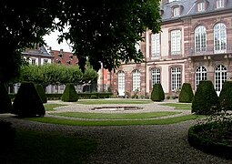 Jardin à la française du palais.