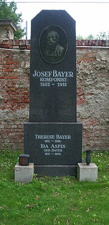 Josef Bayer Grabstätte.jpg