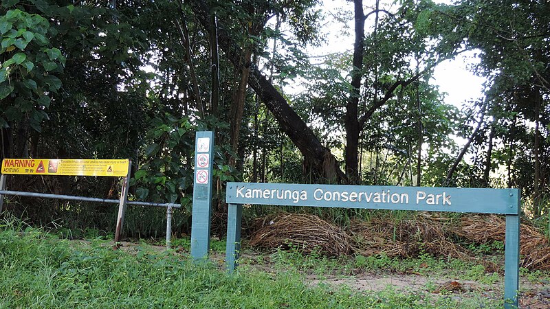 File:Kamerunga Conservation Park beside the Barron River with crocodile warning sign, Kamerunga, 2018 02.jpg