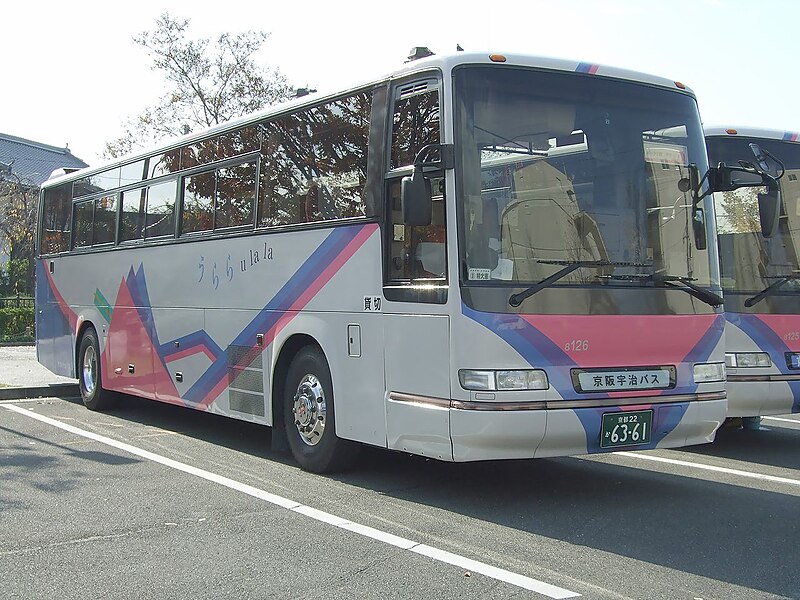 File:Keihan Uji bus01.jpg