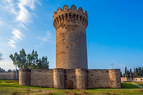 Круглый замок. Мардакян. Мардакянский замок. Мардаканский парк Азербайджан. Круглый замок Мердякан.