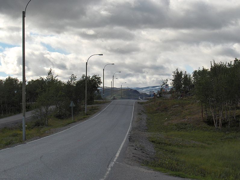 File:Kilpisjarvi south.JPG