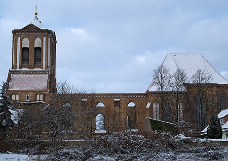 Kirche Gartz Oder, Seitenansicht