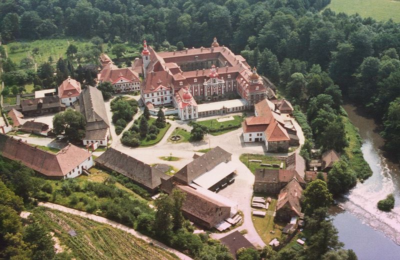 File:Kloster St. Marienthal.jpg