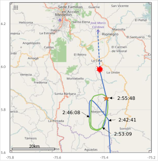 In den letzten 15 min flog das Flugzeug Schleifen. Am orangefarbene Stern brach der Kontakt über „ADS-B“ ab. Das Explosionszeichen markiert die Absturzstelle.