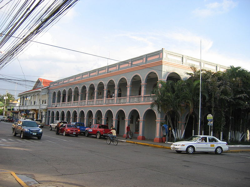 File:La Ceiba City Hall.jpg