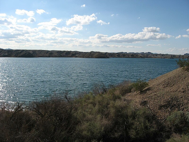File:Lake Havasu City, Arizona.jpg
