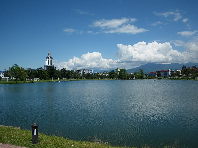 File:Lake in Batumi.jpg