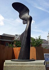 London-Woolwich, Royal Arsenal, sculpture Nike at Main Guard House 02.jpg