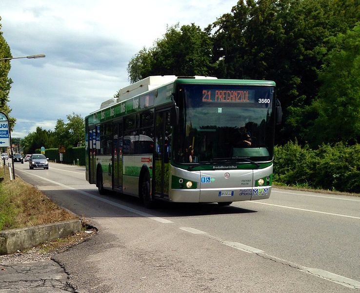 File:MOM - Mobilità di Marca (ex ACTT) autobus Menarinibus 3560 in servizio sulla linea 21 in direzione Preganziol 2014-07-10 19-11.jpg