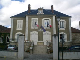 <span class="mw-page-title-main">Cormeilles-en-Vexin</span> Commune in Île-de-France, France