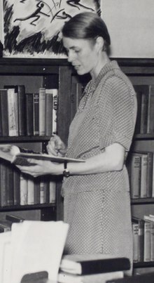 Margaret Scoggin (NYPL b11524053-1151159) (cropped).tiff