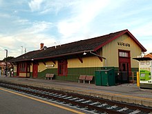 Markham GO Station building Markham GO from trackside.jpg