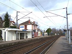 Station Maurecourt