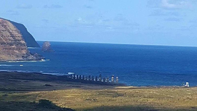 File:Mirador desde museo arqueologico rapa nui.jpg