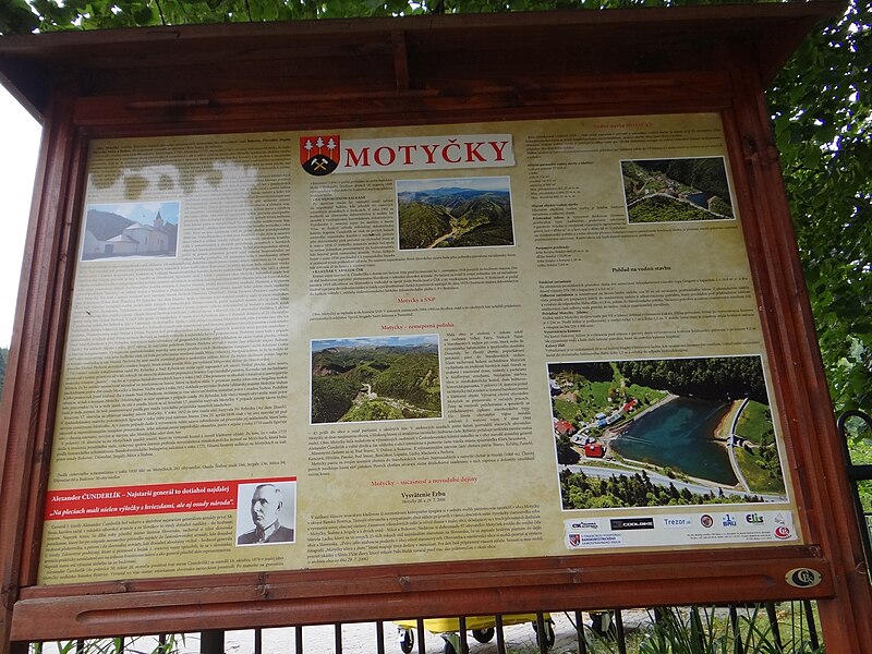 File:Motyčky WF7 (3).jpg