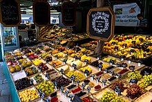 A stall at Viktualienmarkt Munich - Viktualienmarkt.jpg