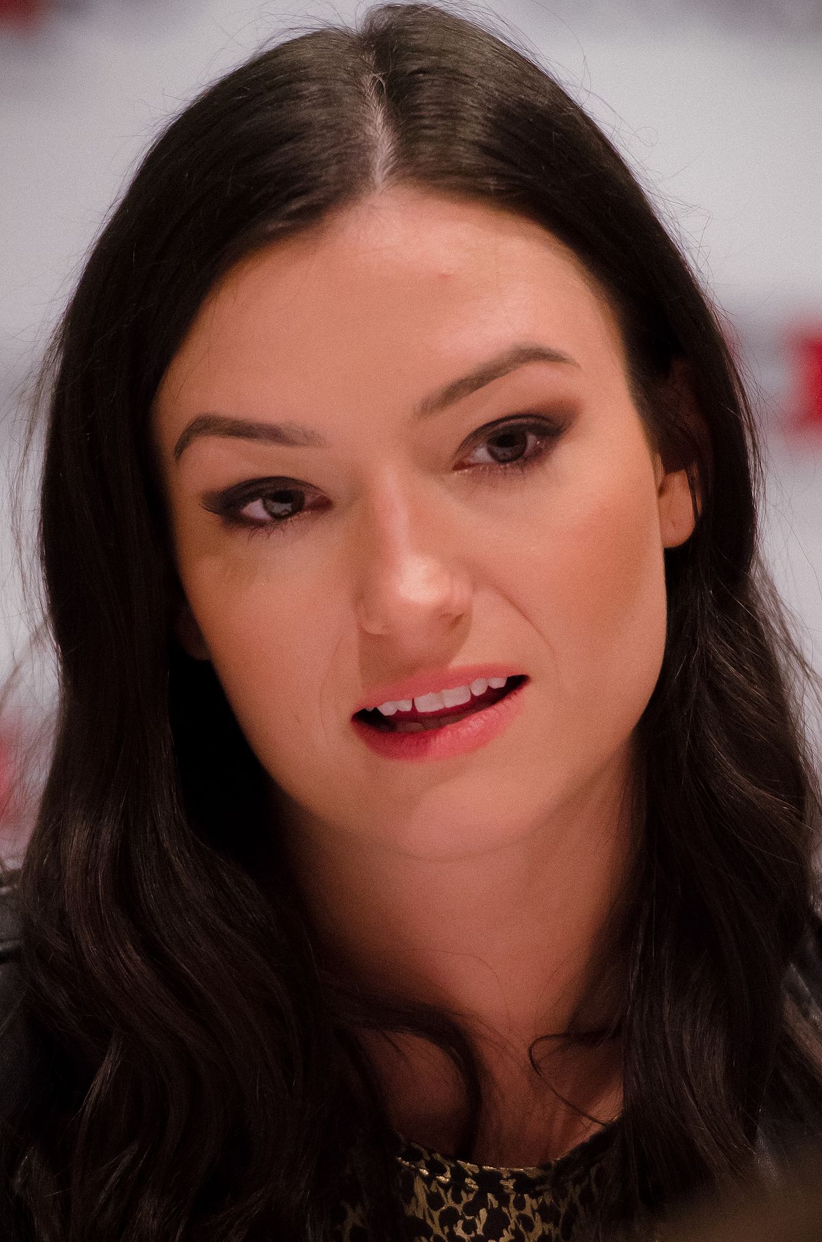 Natasha Negovanlis Wikipedia