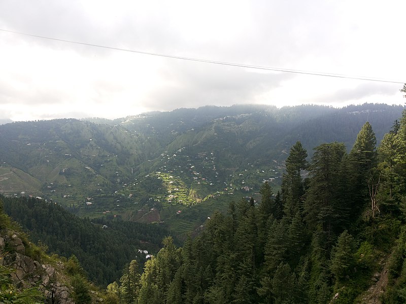 File:Nathya Gali, Murre Road, Abbotabad.jpg