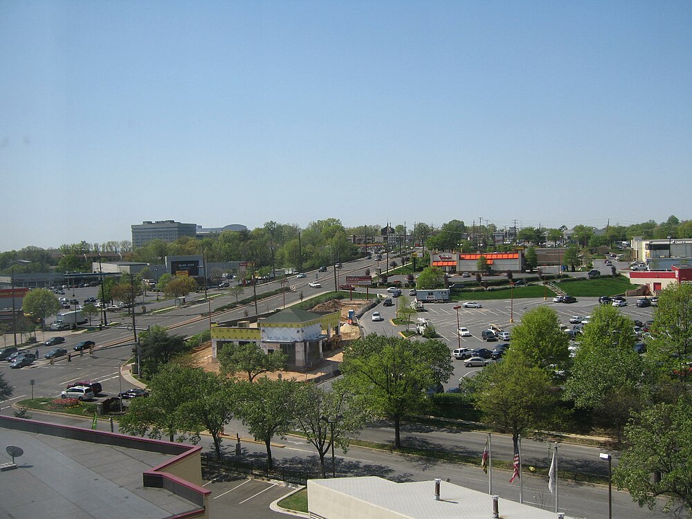The population density of New Carrollton in Maryland is 4.12 square kilometers (1.59 square miles)