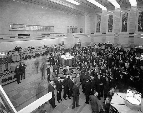 New Toronto Stock Exchange trading floor, c. 1937–39