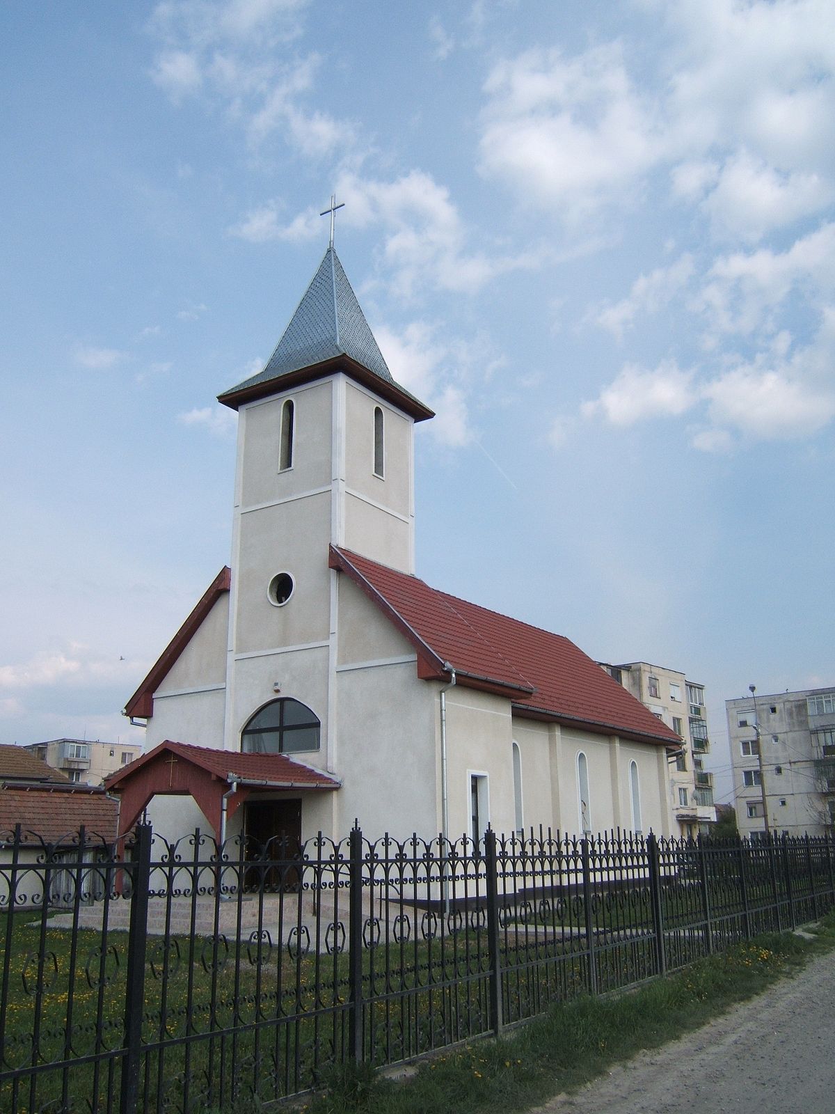 File Nyaradtoi Uj Gorog Katolikus Templom Jpg Wikimedia Commons