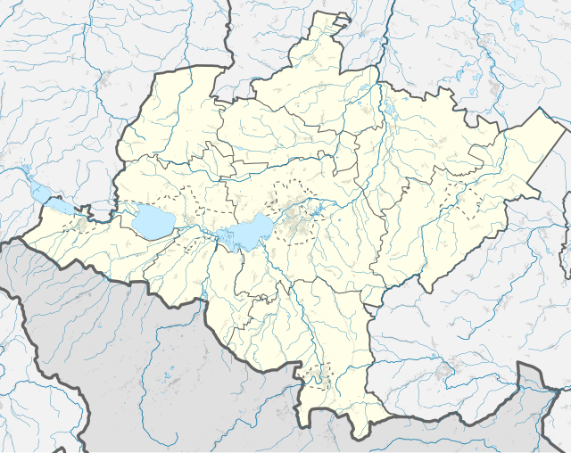 Mapa konturowa powiatu nyskiego, po prawej znajduje się punkt z opisem „Kościół Świętych Apostołów Piotra i Pawła w Rzymkowicach”