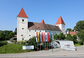 Schloss Orth: visitor centre and administration centre Orth an der Donau - Nationalpark Donau-Auen, Besucherzentrum.JPG