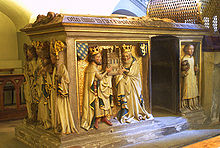 Gothic tomb of St. Otto in the crypt Ottograb NO, klD.jpg