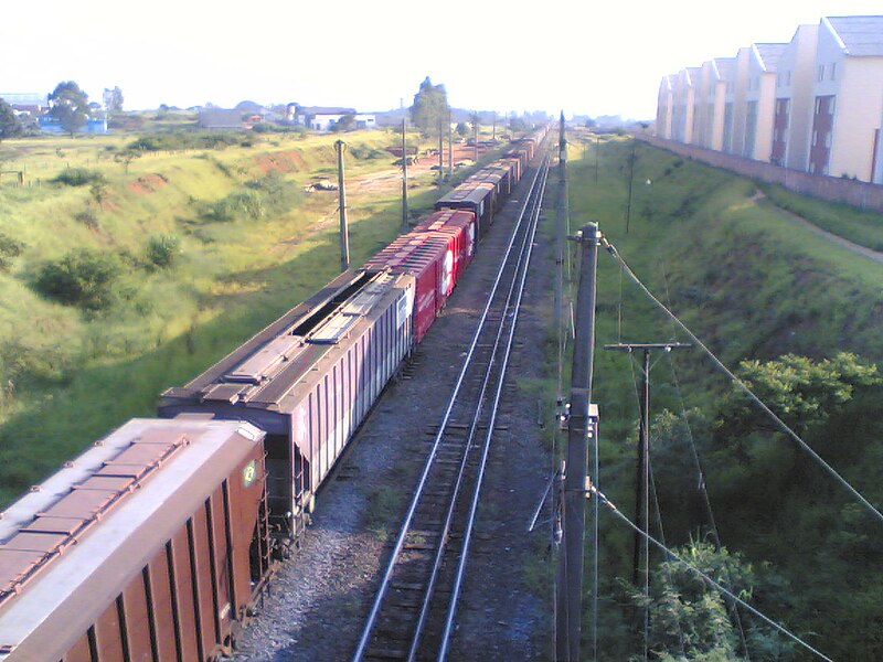 File:Pátio da Estação Ferroviária de Itu - Variante Boa Vista-Guaianã km 202 - panoramio - zardeto (1).jpg