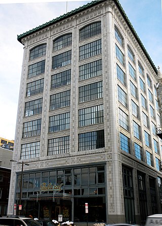 <span class="mw-page-title-main">Packard Motor Corporation Building</span> Historic office building in Pennsylvania, United States