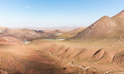 Paisagem típica do deserto de Atacama, nordeste de Calama, Chile. (definição 8 455 × 5 061)