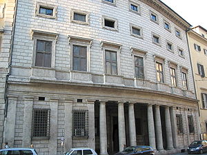 Fasaden vid Corso Vittorio Emanuele II.