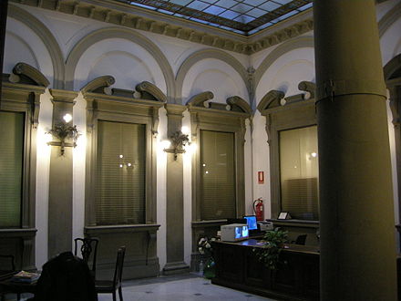 Main hall. Palazzo compagni, atrio 01.JPG