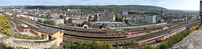 Koblenz Hauptbahnhof: Geschichte, Baugefüge, Bahnhofplatz