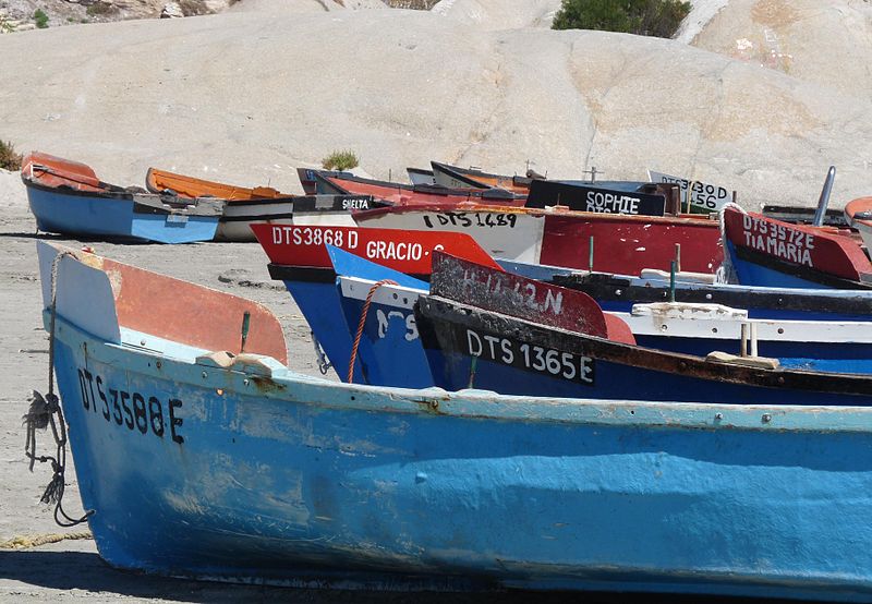 File:Paternoster boats 01 (3516004828).jpg