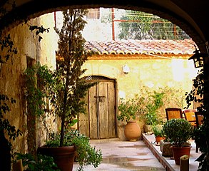 Patio en una calle