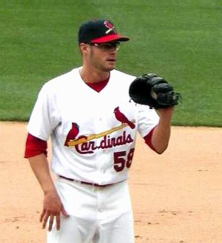 Kelly pitching for the St. Louis Cardinals in 2012