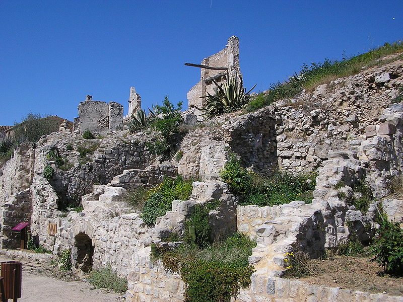 File:Poble Vell (Corbera d'Ebre) 1.jpg