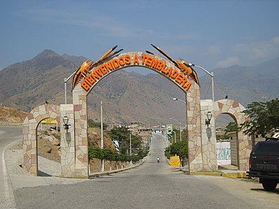 Portal de bienvenida a la localidad de Tembladera.