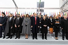 Le président Donald J. Trump et la première dame Melania Trump visitent la France (44949999795).jpg