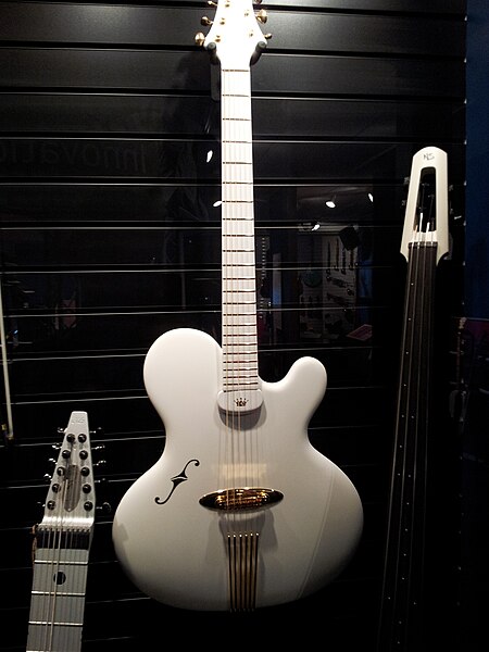 File:Princess Isabella Limited Edition CO Baritone guitar by Jens Ritter, Museum of Making Music.jpg