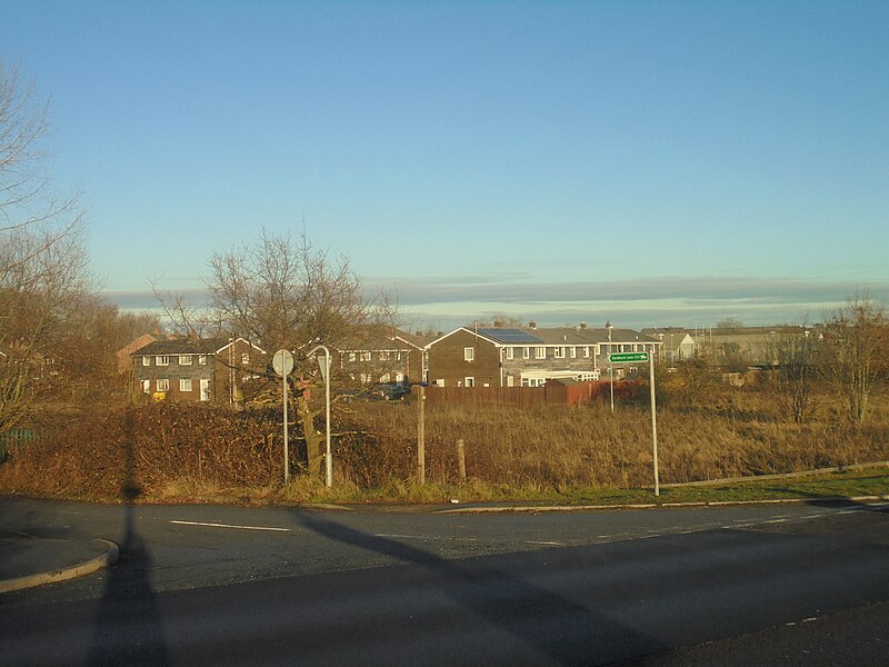 File:Prison service housing seen from York Road, Wetherby (24th December 2018).jpg