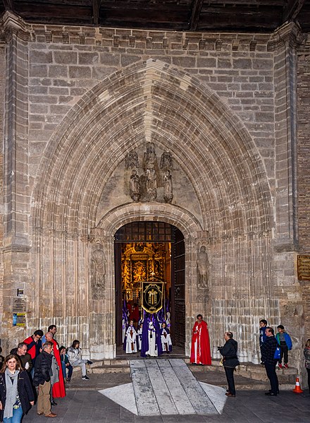 File:Procesión del Descendimiento de Nuestro Señor en Jueves Santo, Calatayud, España, 2018-03-28, DD 14.jpg