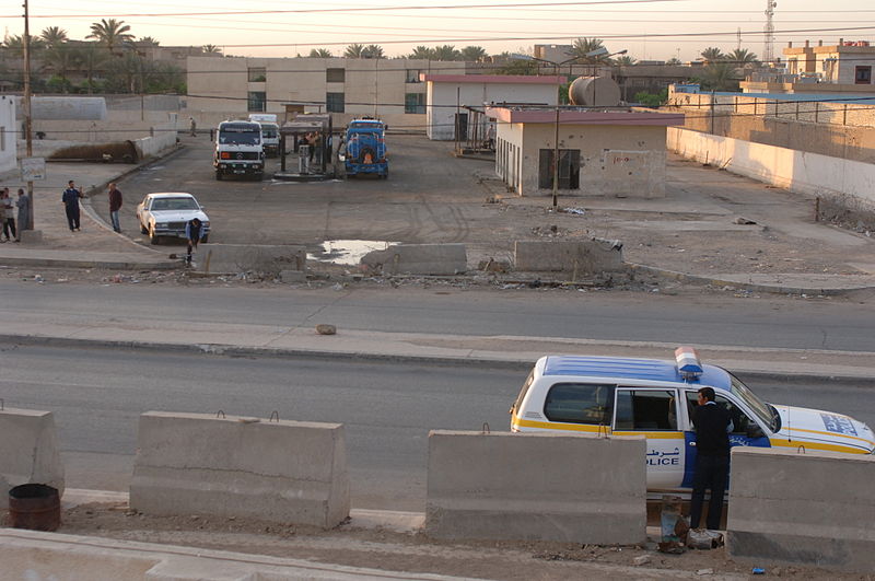 File:Progress of Iraqi Police 060327-A-GR359-136.jpg