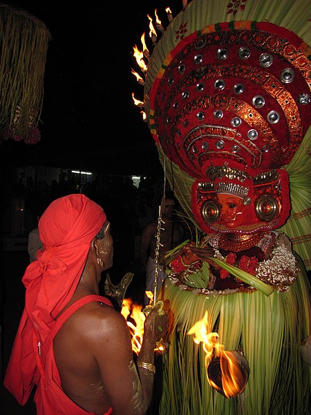 File:Puthiya Bhagavathi and Velichappatu.jpg